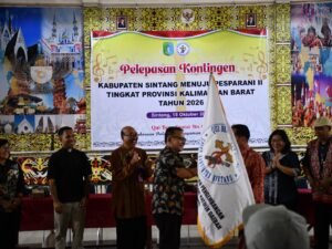 Sintang Berangkatkan 57 Peserta Pesparani II Kalbar, Bupati Tekankan Sportivitas dan Nama Baik Daerah